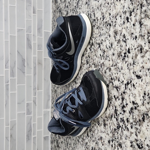 Black & Coral Blue Nike Dual Fusion Lite Running Shoes sz 6 - 599560-003 sneaker - Picture 1 of 6